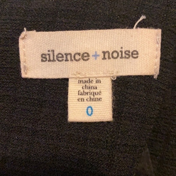 Silence + Noise Urban Black Fitted A-Line Dress 0 - Picture 4 of 12
